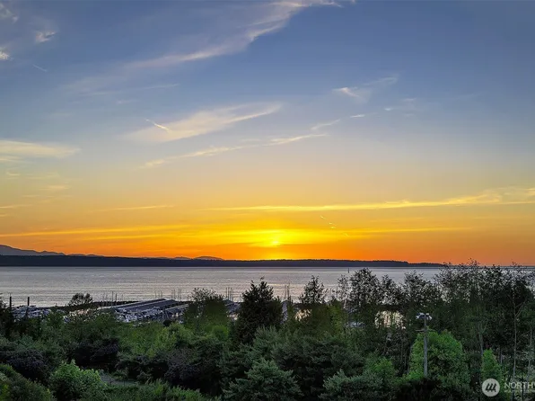 61 Pine Street #216, Edmonds, WA 98020