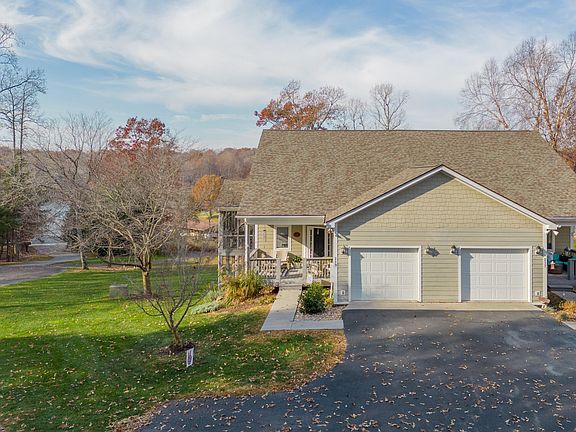 4th image of 219 Retreat Ln