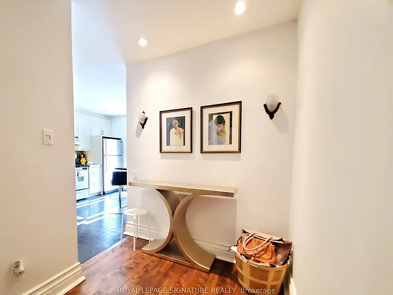 47 Gloucester St #UPPER — Photo 3
