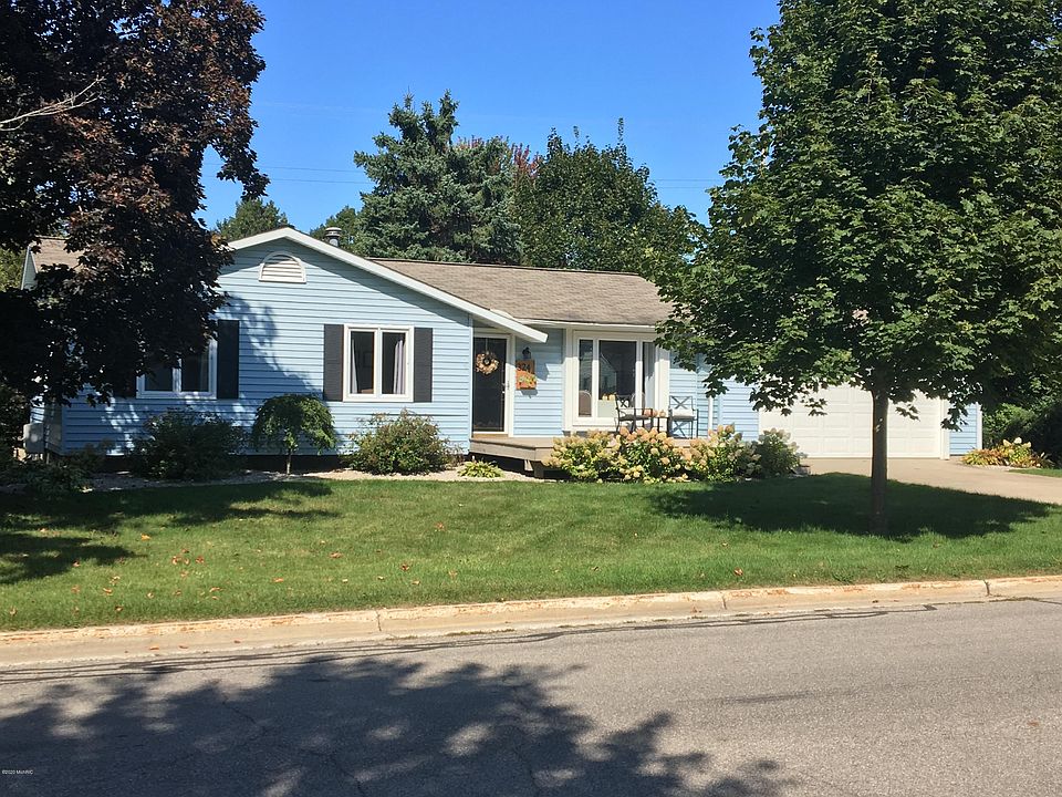 1st image of 324 Fairlane Dr