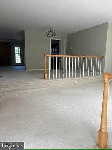 5142 Woodford Dr — Photo 14