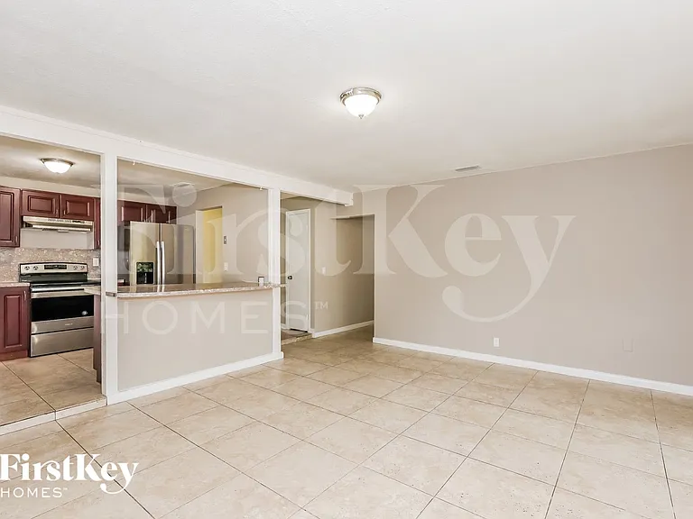 7200 NW 46th St — Photo 5