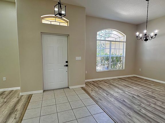 3rd image of 60 Pine Grove Dr