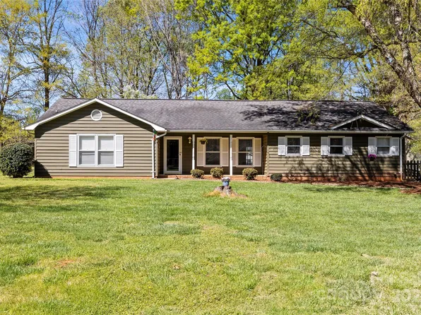 1324 Lee St, Charlotte, NC 28214