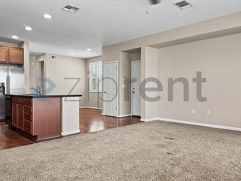 9749 Shanelyn Way — Photo 15