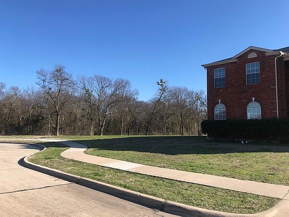 2nd image of 2336 Hickory Ct