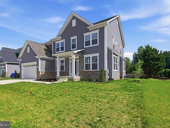 2nd image of 2621 Cannon Ct