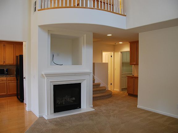 5th image of 3120 Silverland Dr