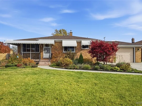 35 Ceil Dr, Cheektowaga, NY 14227