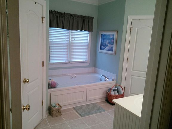 master whirlpool, 2 closets