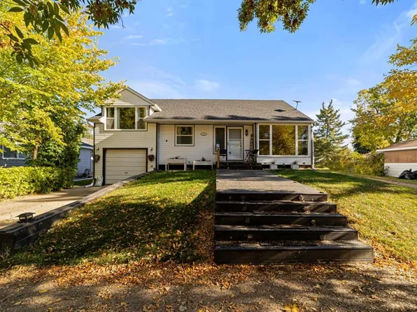 5003 E 47th Ave, Forestburg, AB T0B 1N0