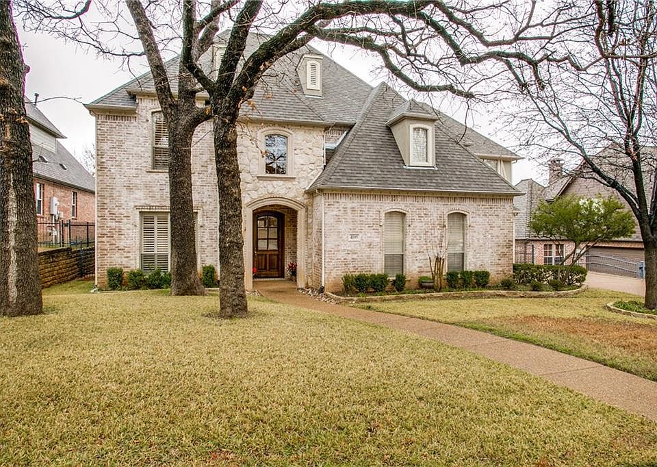 1st image of 4109 Parkway Dr