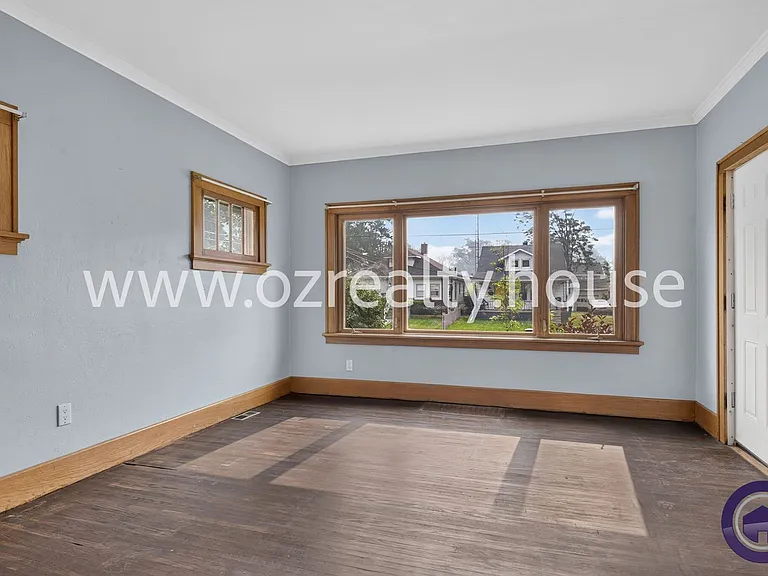 920 Wright Ave — Photo 7