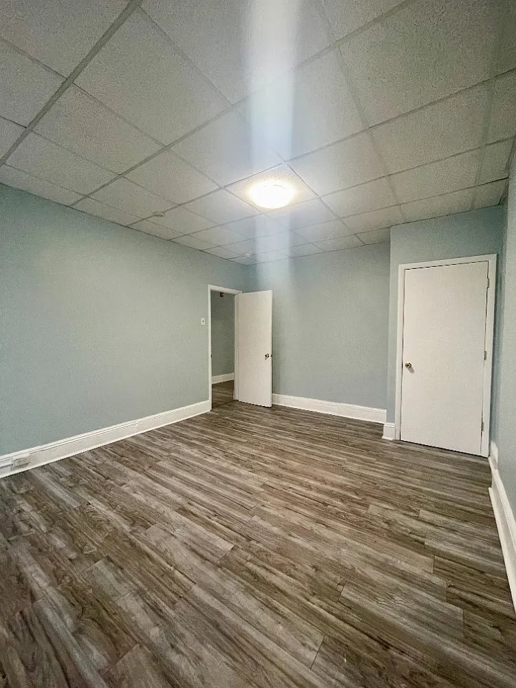 3 bed, 1500 sqft, $2,100 — Photo 3
