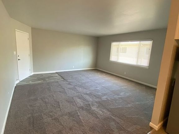 4th image of 210 Rushmore Ln APT 7