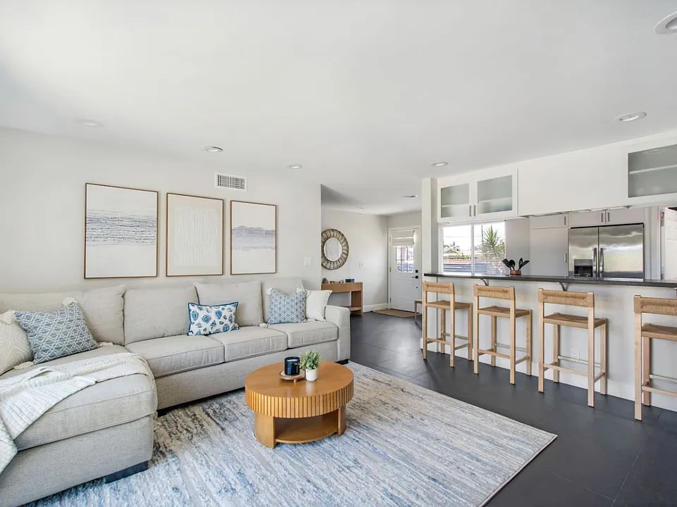 20152 Harbor Isle Ln