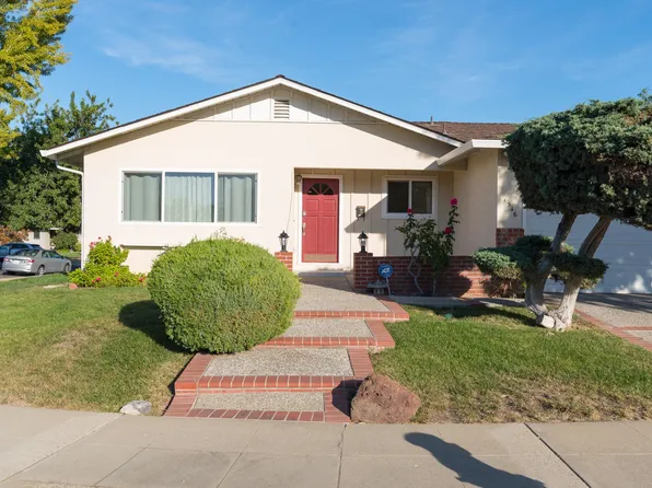 1546 Murre Ln, Sunnyvale, CA 94087