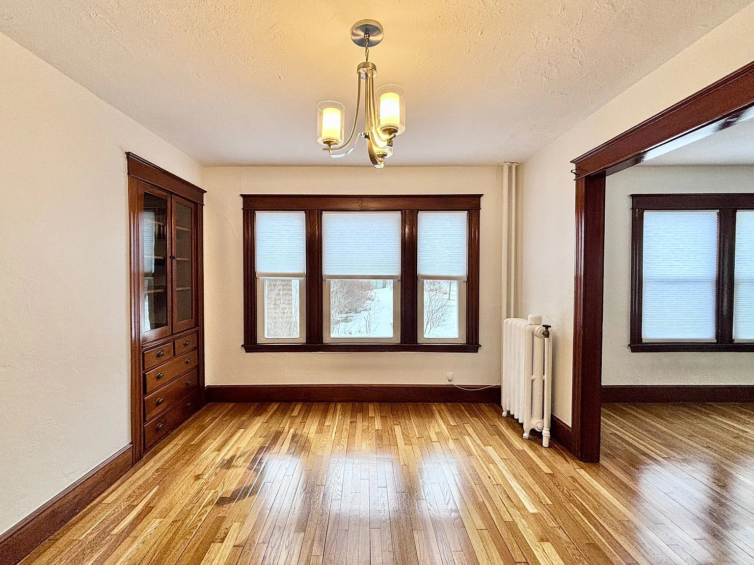 2 bed, 1100 sqft, $2,450 — Photo 4