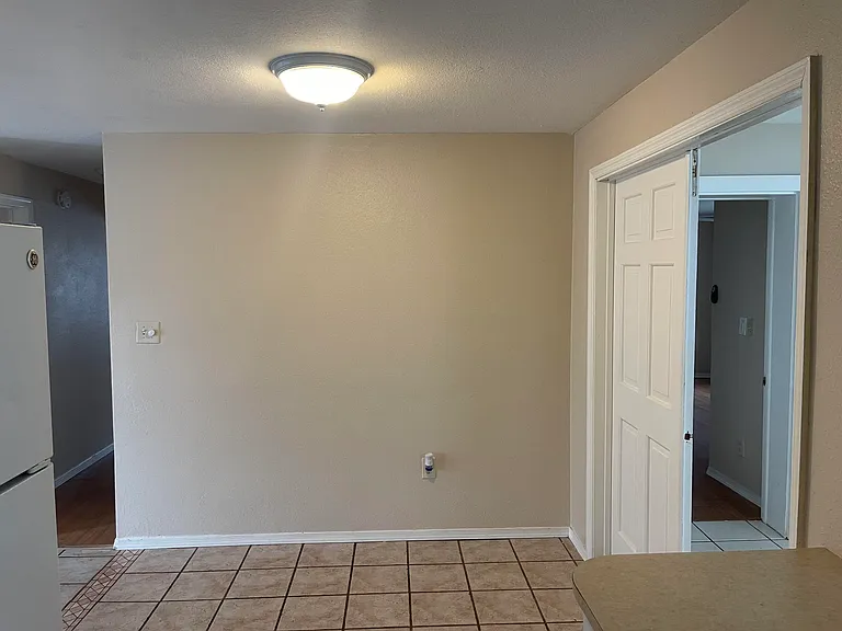 5633 Auld Ln — Photo 16
