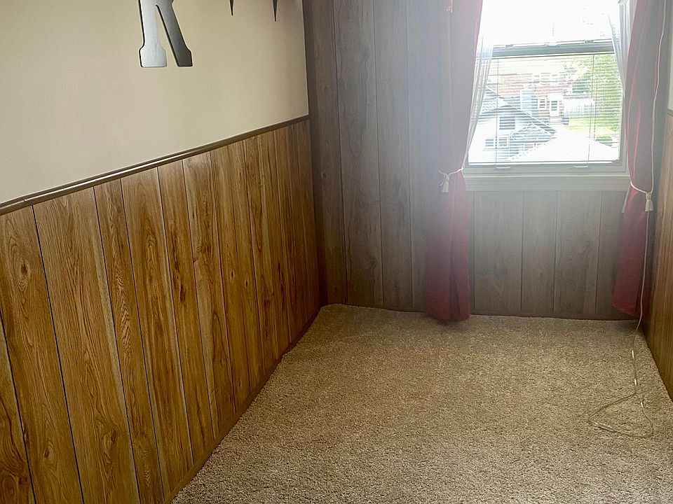 2nd image of 307 Spruce St
