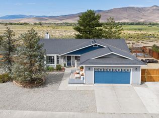 121 N Pointe Cir, Dayton, NV 89403