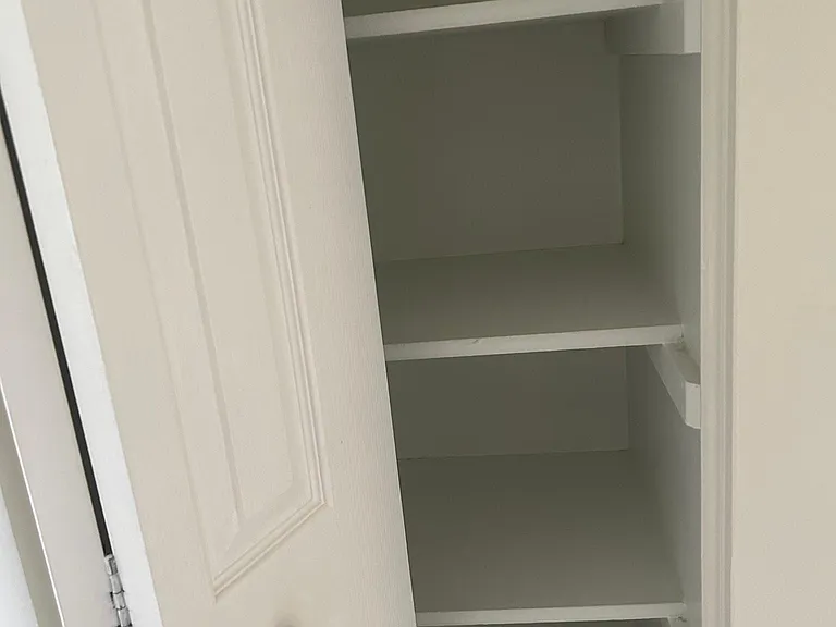 560 Lake August Dr — Photo 14