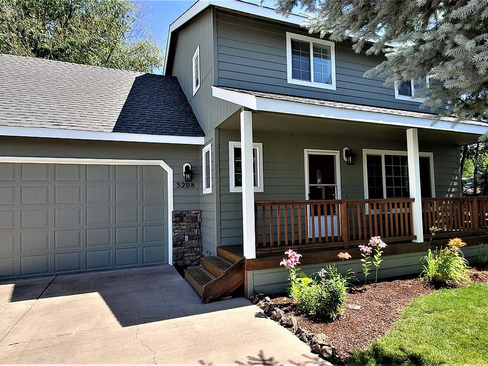 1st image of 3208 NE Stonebrook Dr
