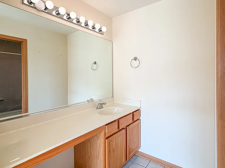 2239 Reflections Dr — Photo 12