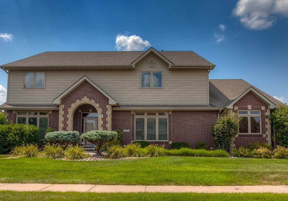 1st image of 3321 NW Boulder Brook Pl