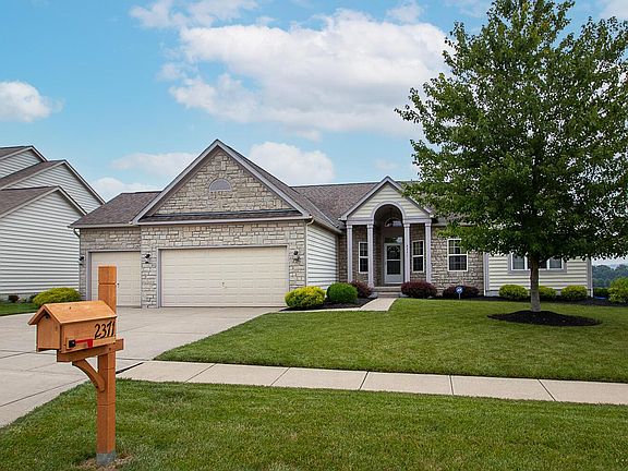 2nd image of 2371 Pine Crest Dr