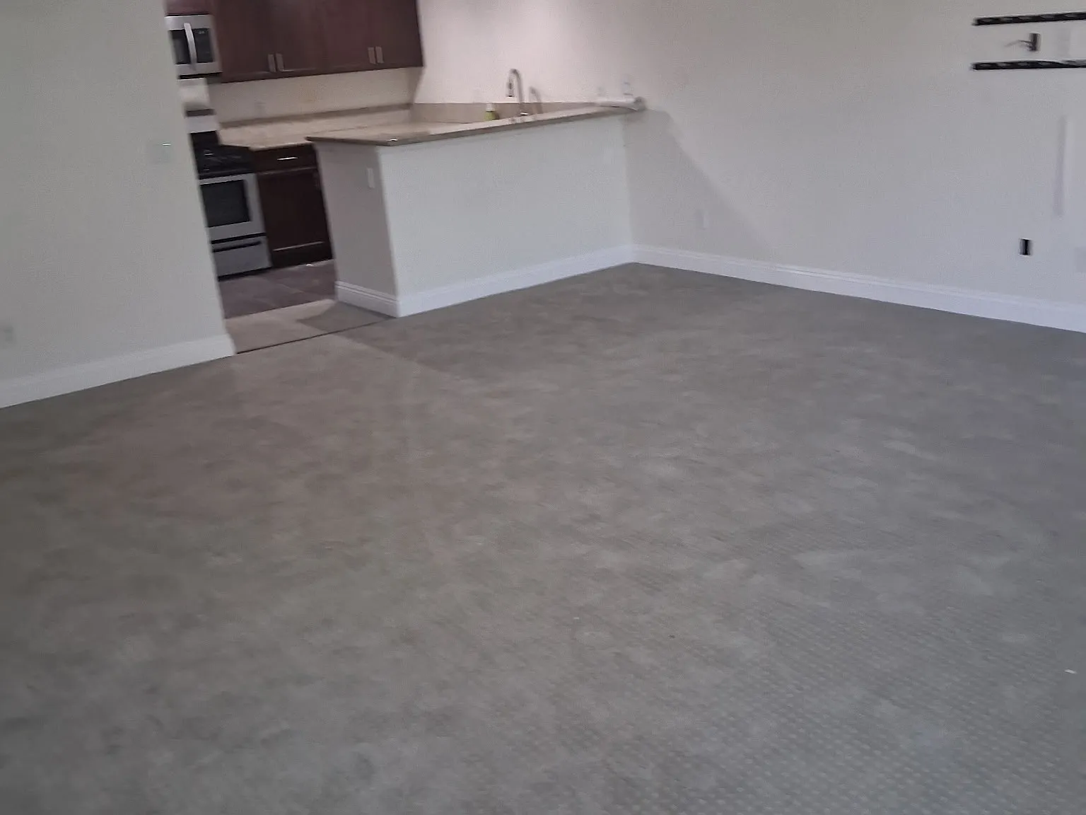 3 bed, 1348 sqft, $3,100 — Photo 4