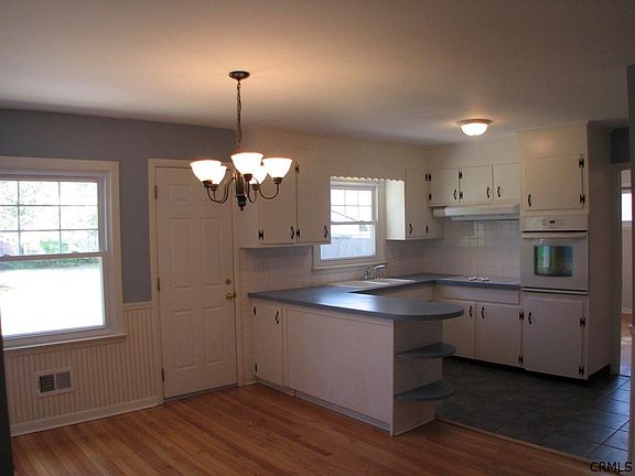 5th image of 6 Northgate Dr