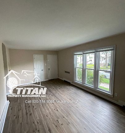 3rd image of 905 Stuart St APT D