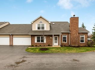 9763 Cambridge Cir, Mokena, IL 60448