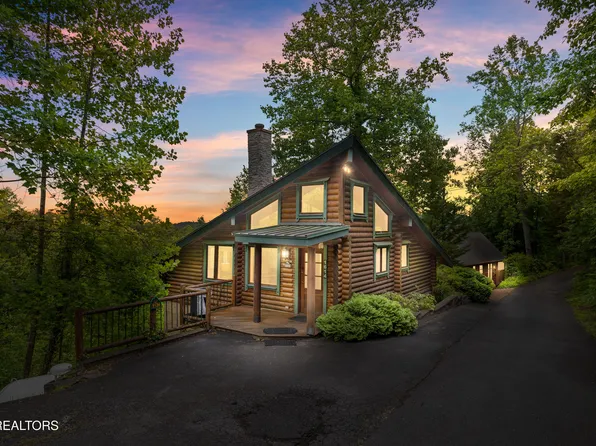 1614 Ridgecrest Dr, Sevierville, TN 37876