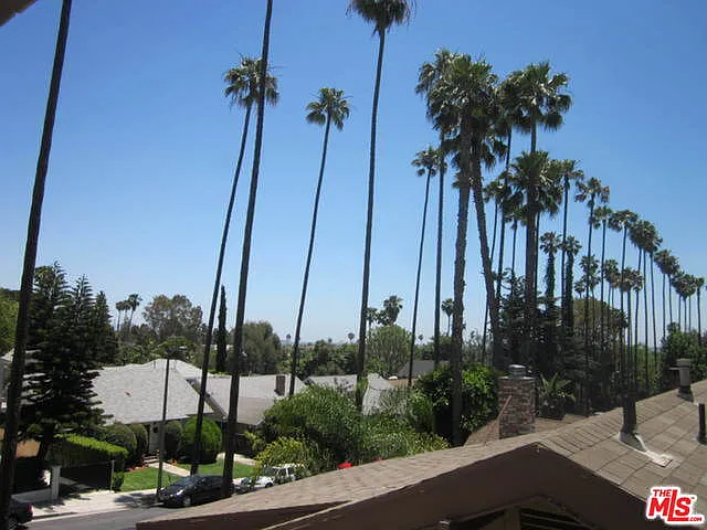 7560 Hollywood Blvd #109 — Photo 15