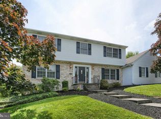 4091 Wimbledon Dr, Harrisburg, PA 17112