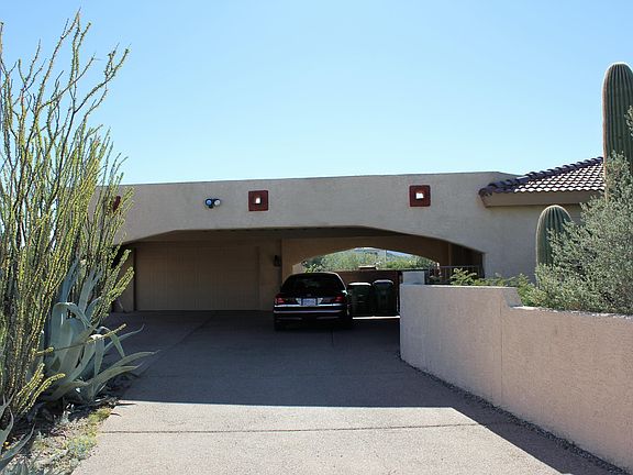 3rd image of 2950 E Consuelo Pl