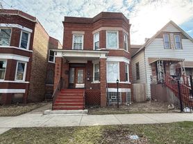 6639 S Bishop St, Chicago, IL