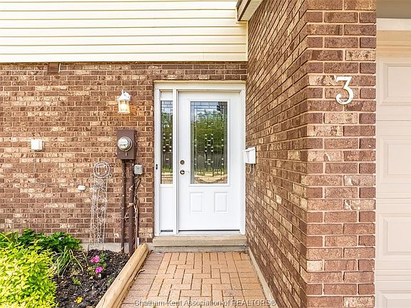 2nd image of 393 Baldoon Rd #3