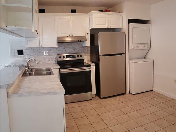 3rd image of 15400 SW 81st Circle Ln APT 104