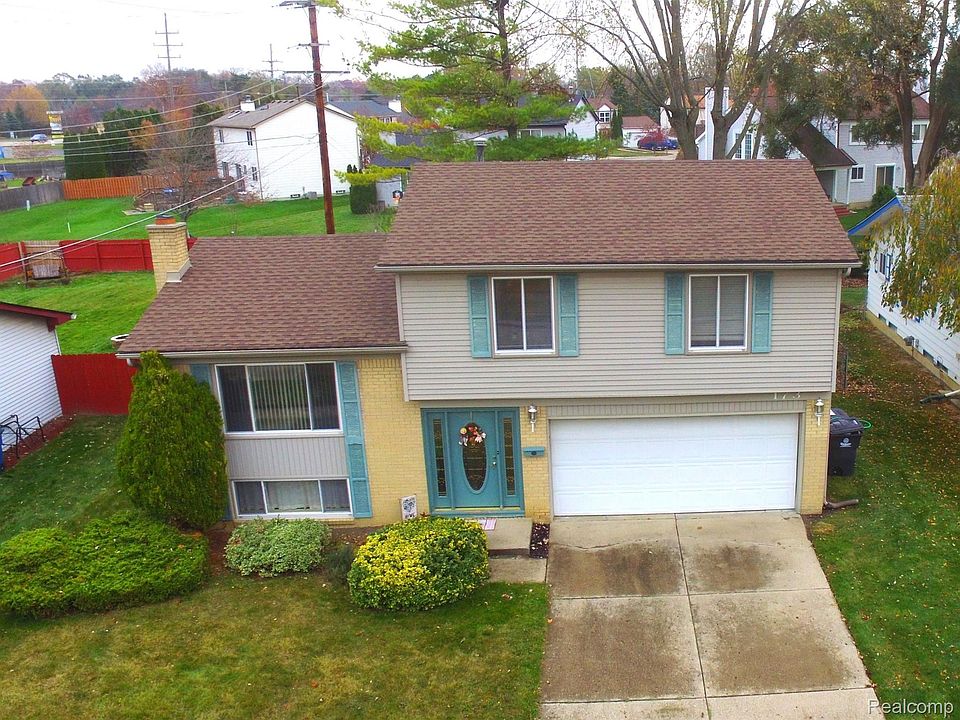 1st image of 173 Surrey Hts