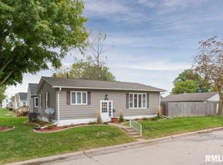3201 25th Ave, Moline, IL 61265