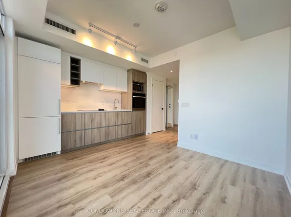 319 Jarvis St, Toronto, ON