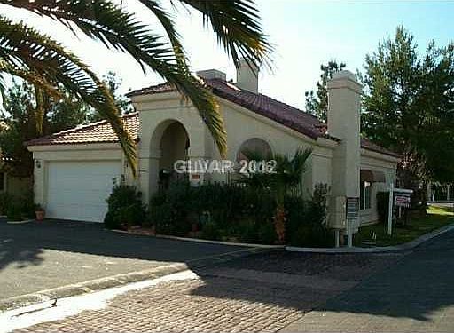 2nd image of 819 Sea Pines Ln