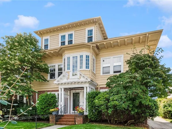 167 Emeline St #3, Providence, RI 02906