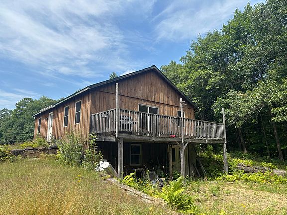 2nd image of 116 River Road