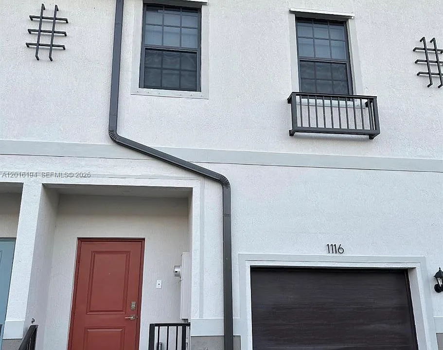 1116 SW 7th Ct