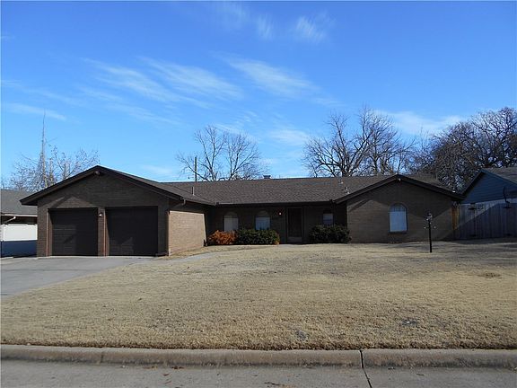 2nd image of 2212 N Markwell Pl