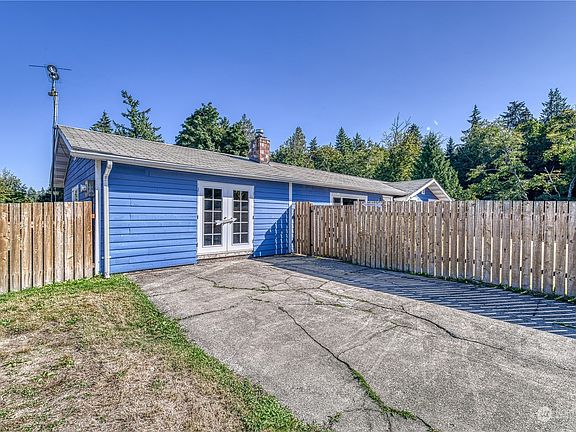 3rd image of 24460 Taree Boulevard NE